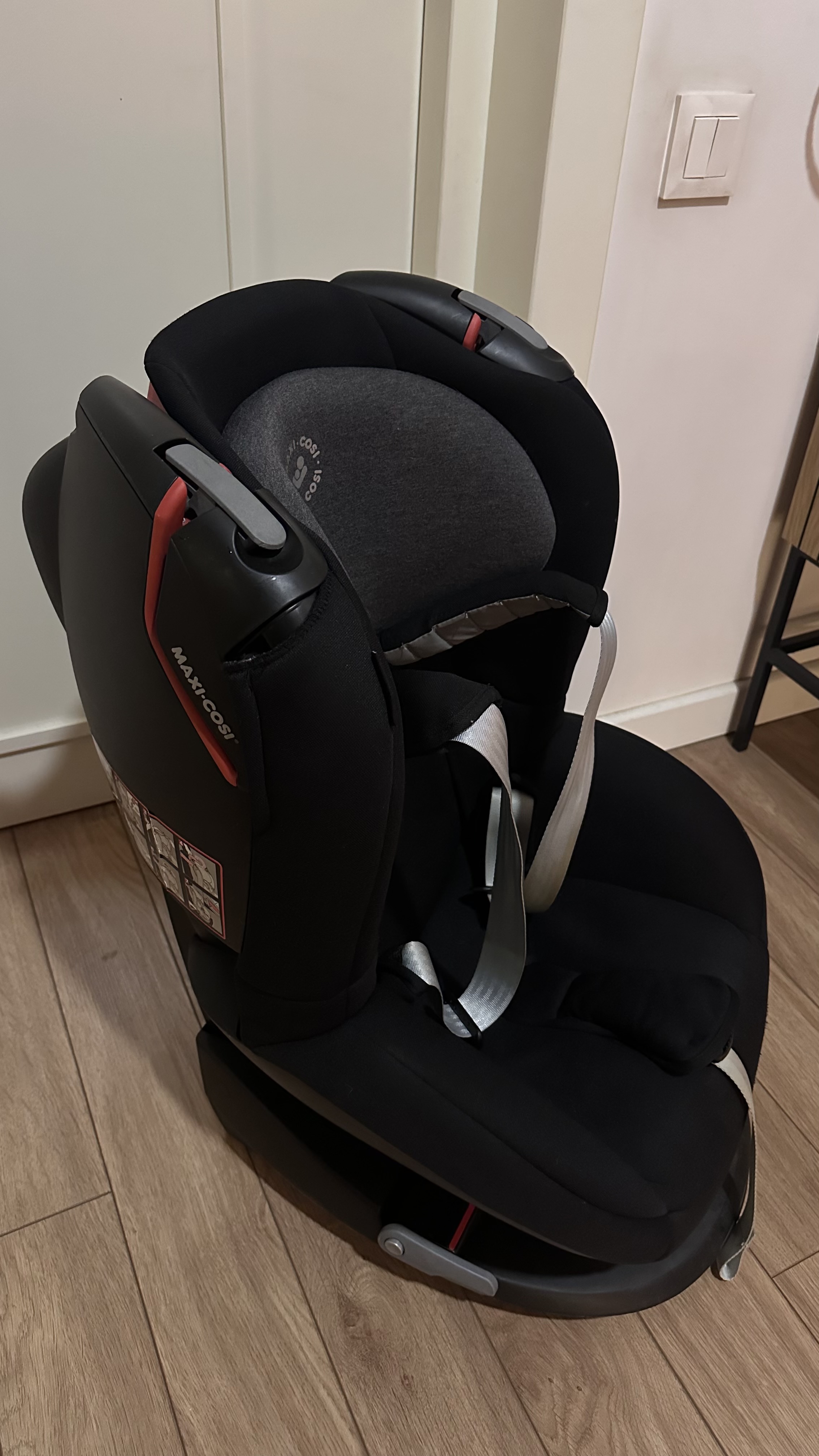 Детское автокресло Maxi-Cosi Tobi (9–18 кг)