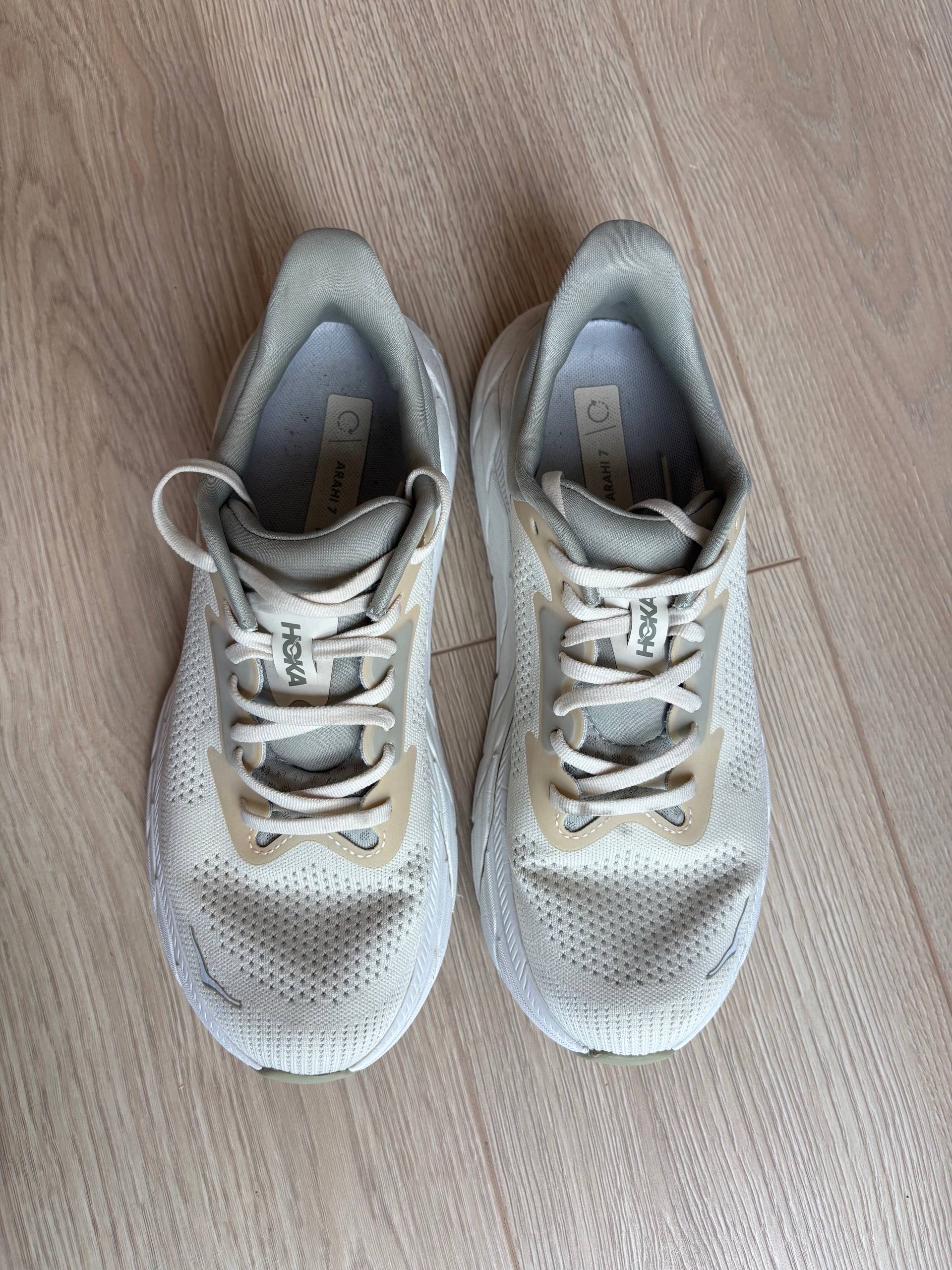 Hoka Arahi 7 Running Shoes
