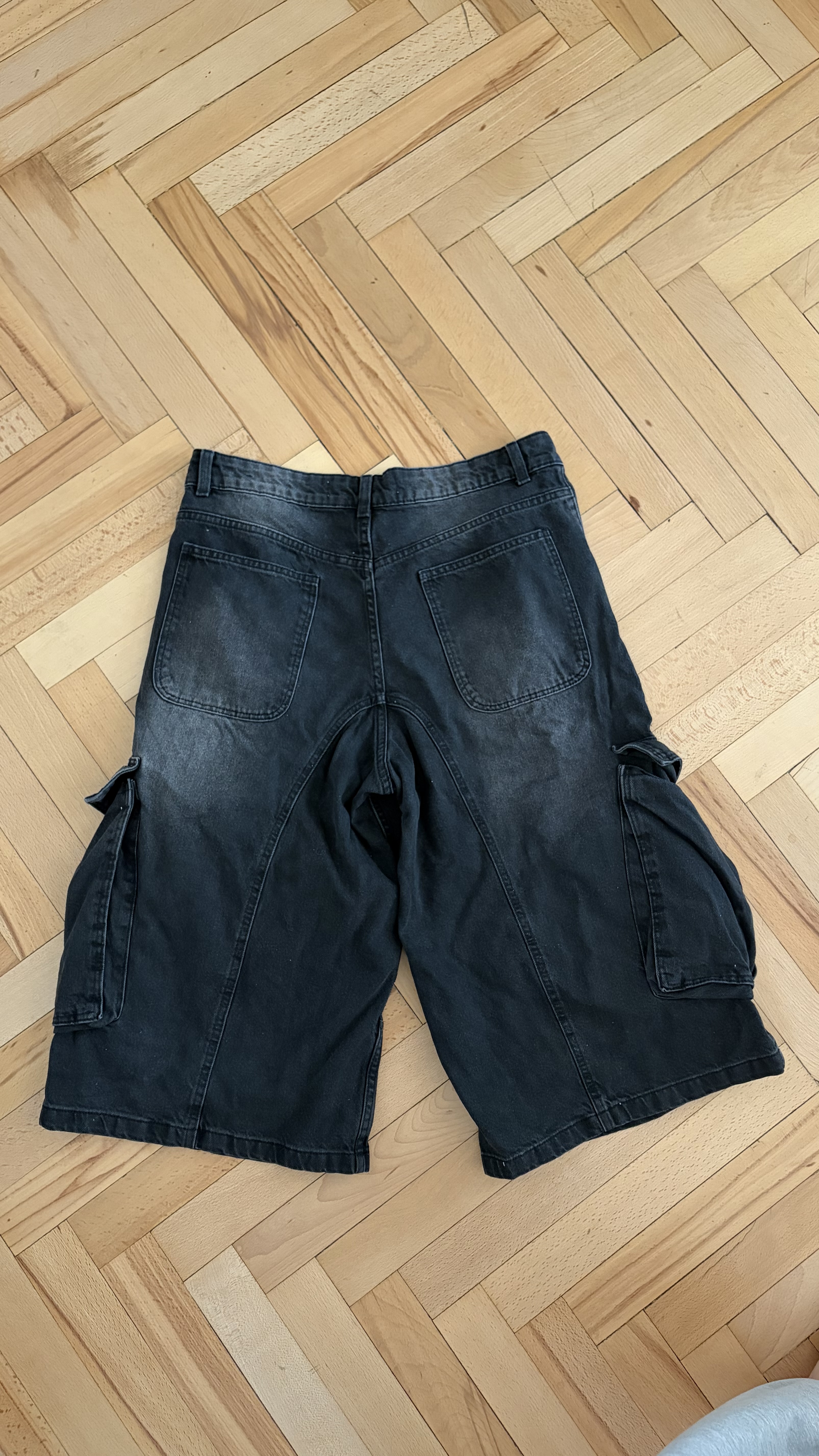 Удлиненные шорты Bershka, EUR 38