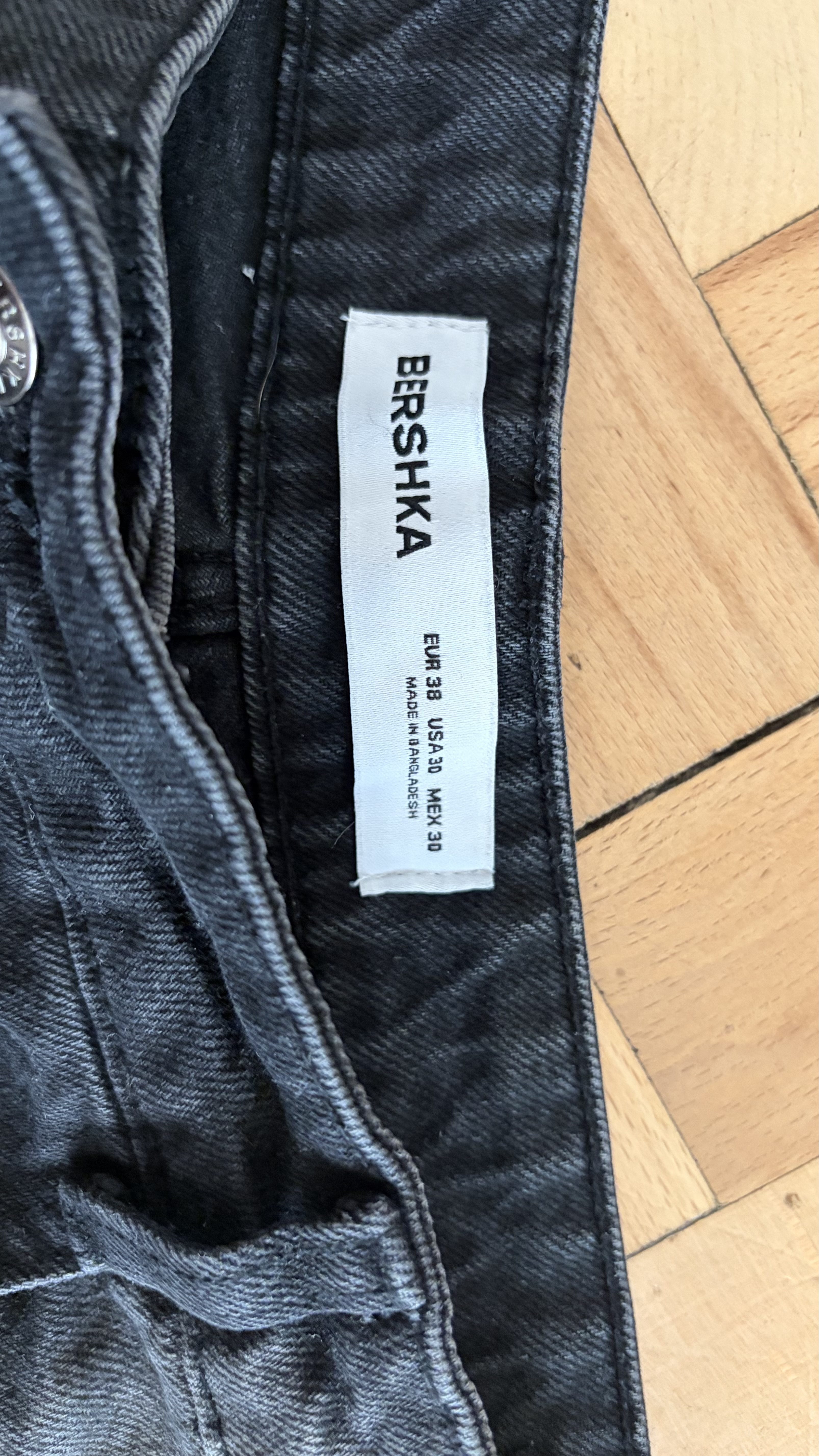 Удлиненные шорты Bershka, EUR 38