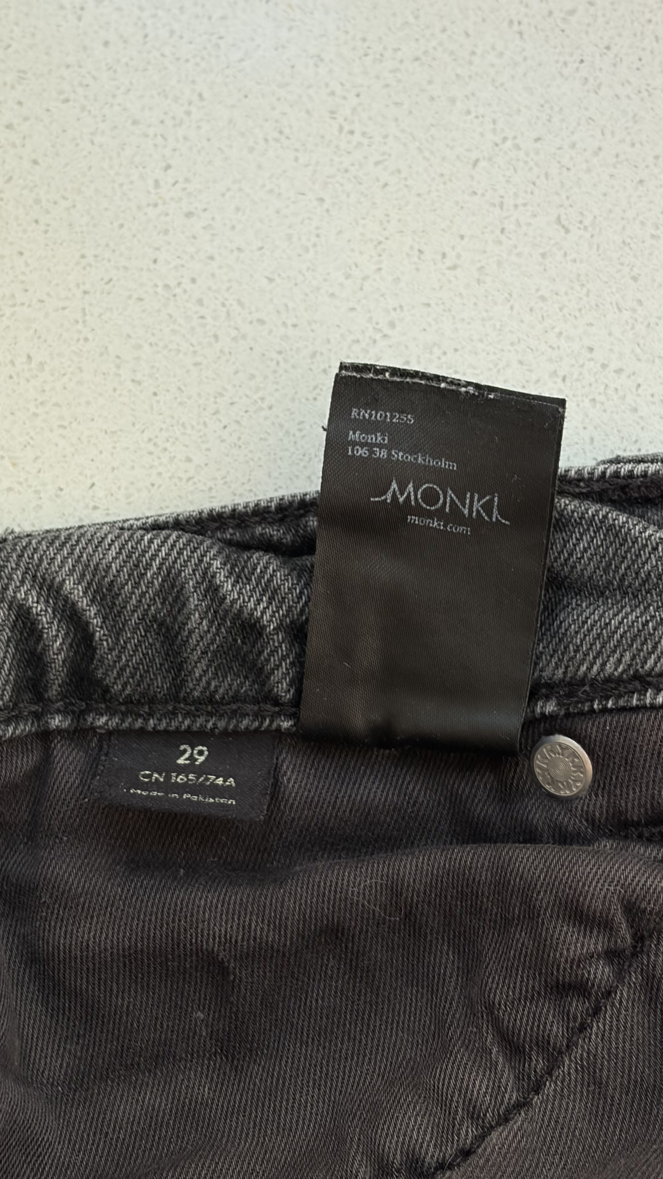 Шорты Monki, размер не могу понять