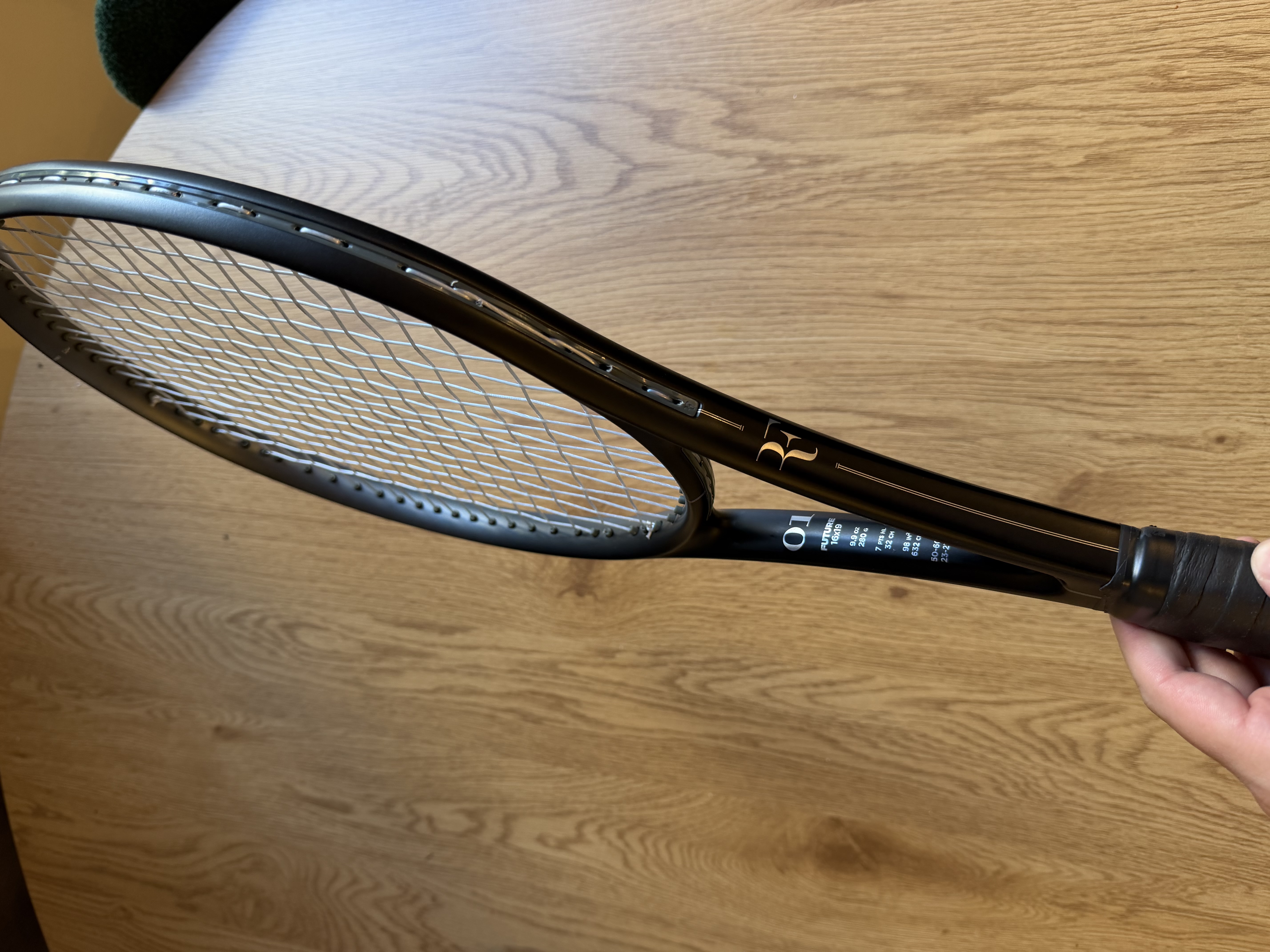 Продаю Wilson RF 01 Future