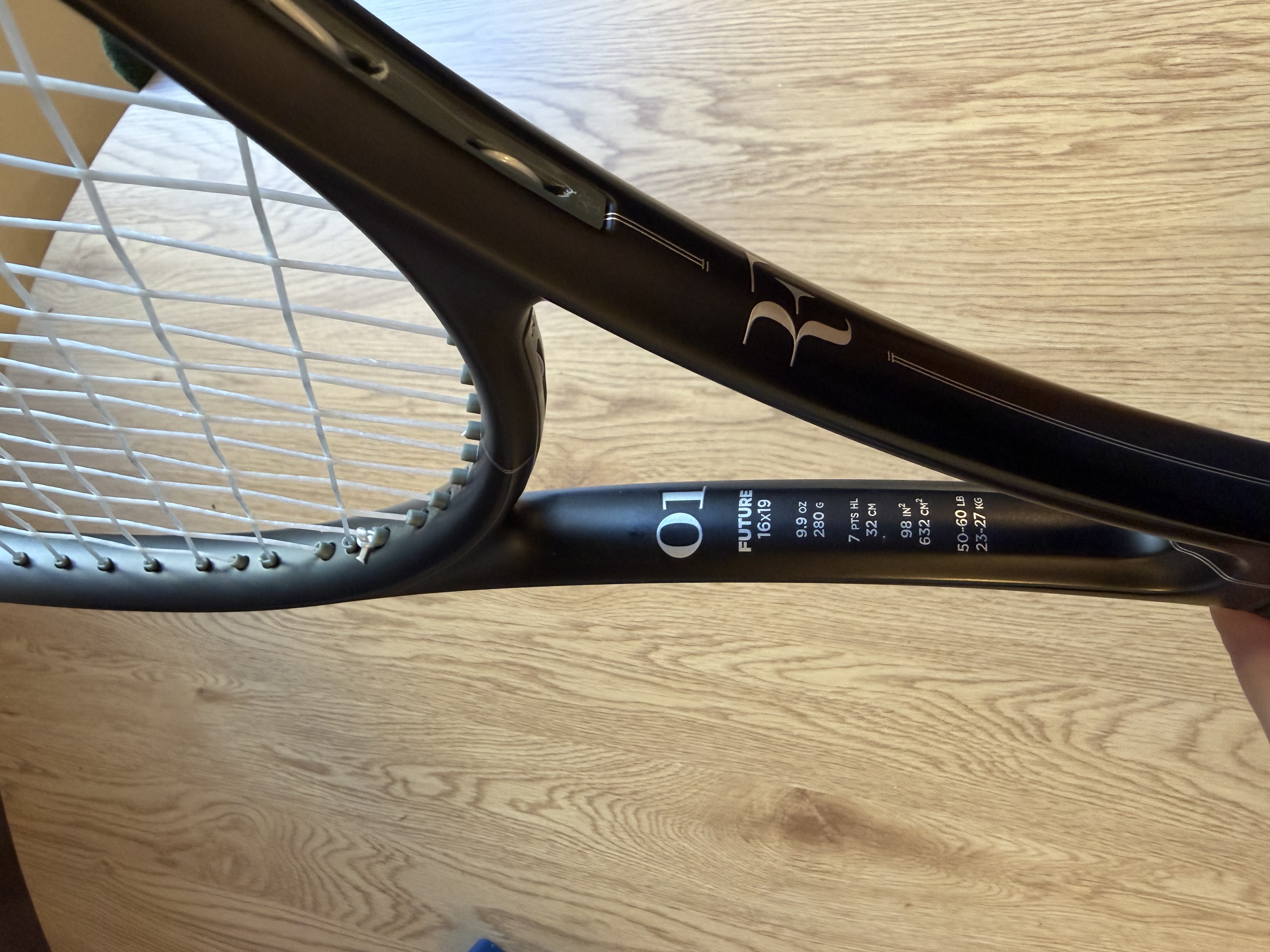 Продаю Wilson RF 01 Future