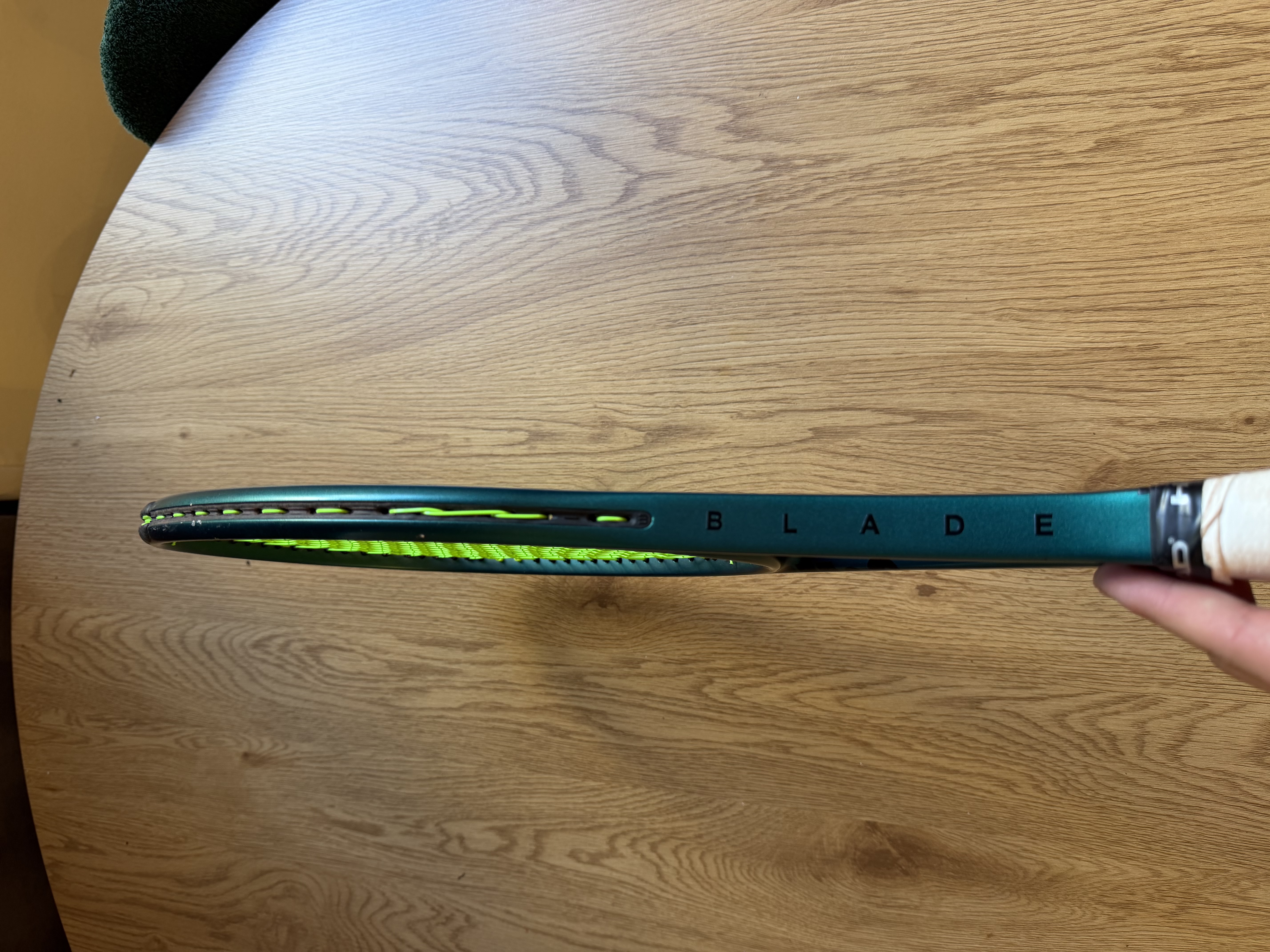 Продаю Wilson Blade 98 V9 18×20