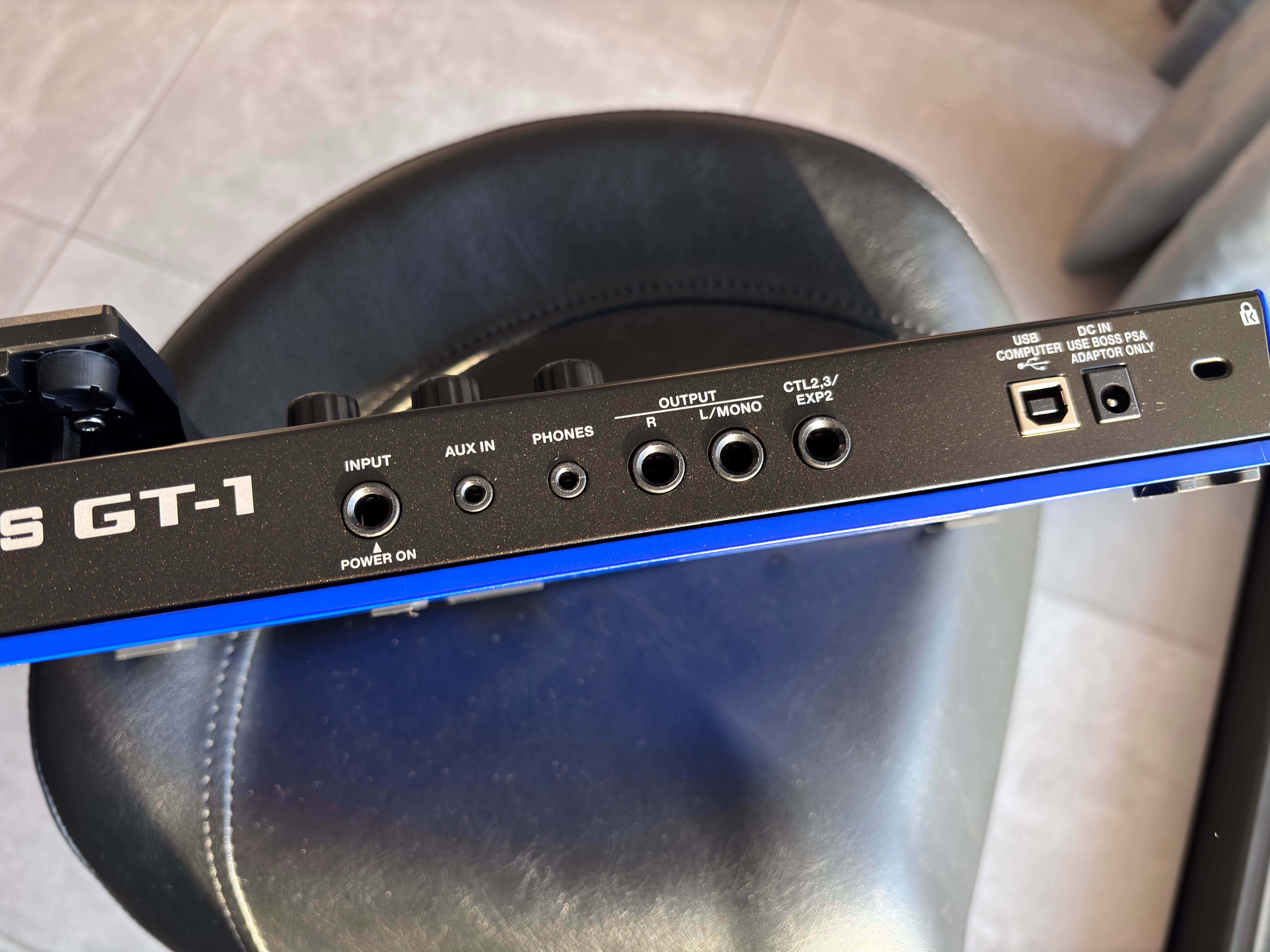 BOSS GT-1 Guitar Effects Processor with carrying case
