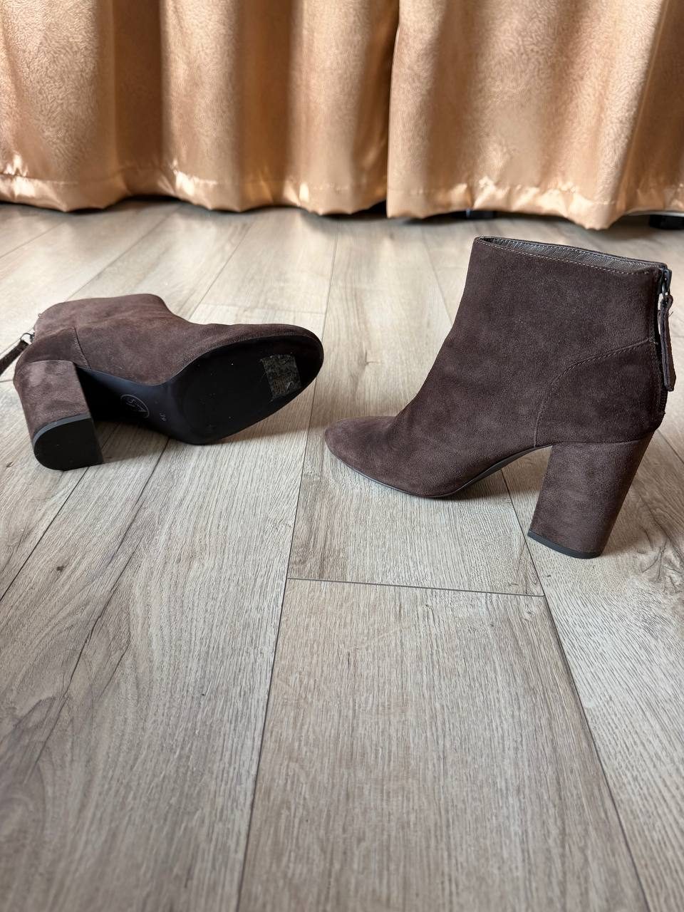 Ash botilony 39