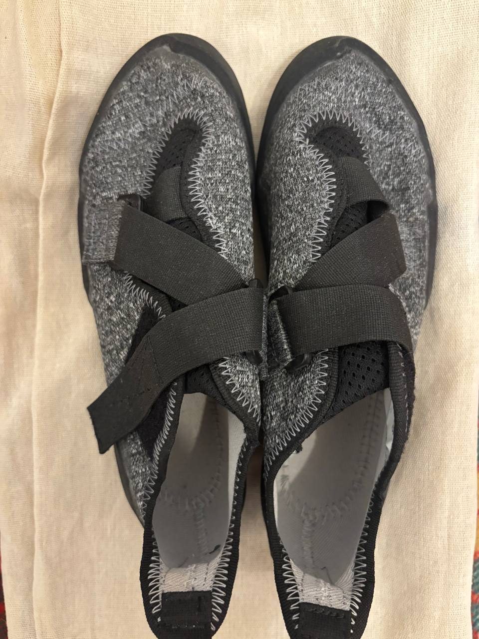Simond climbing shoes, size 38-39