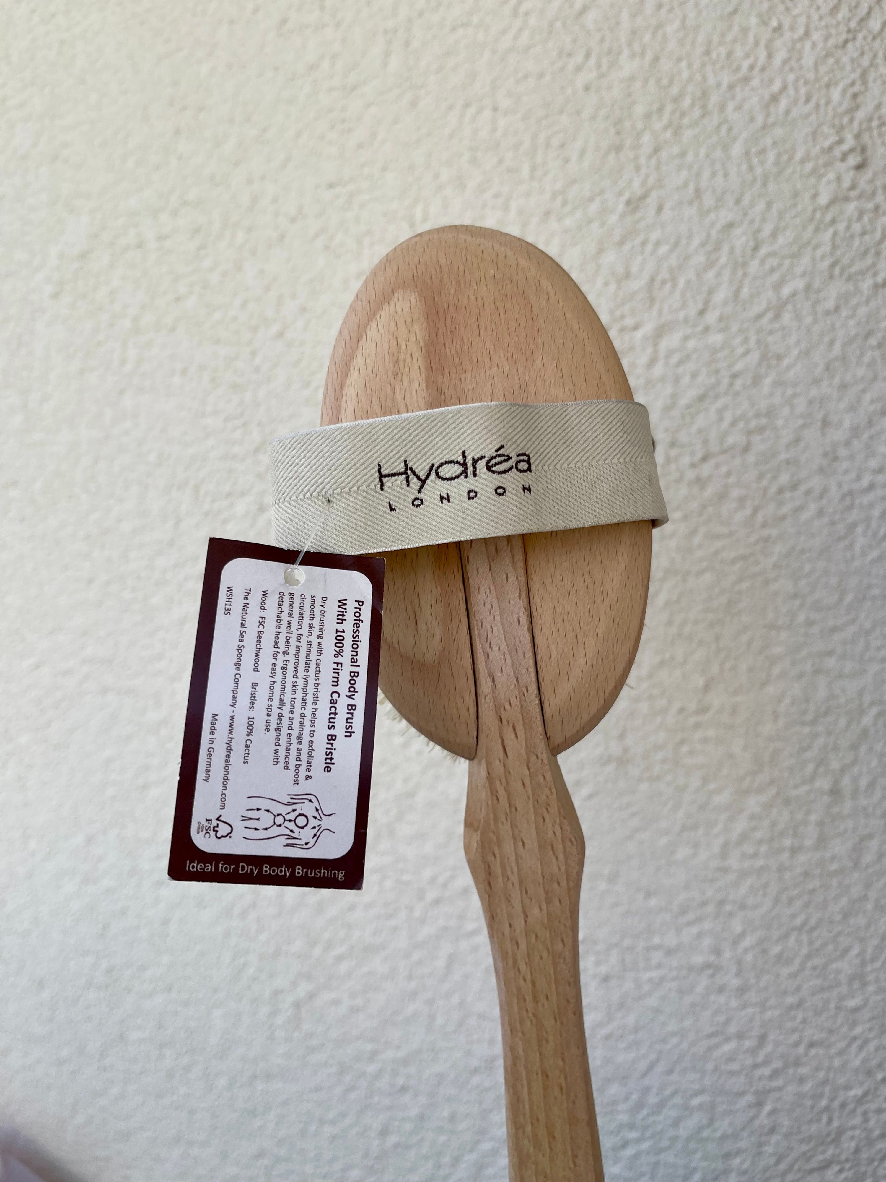 Массажная щетка hydrea london новая