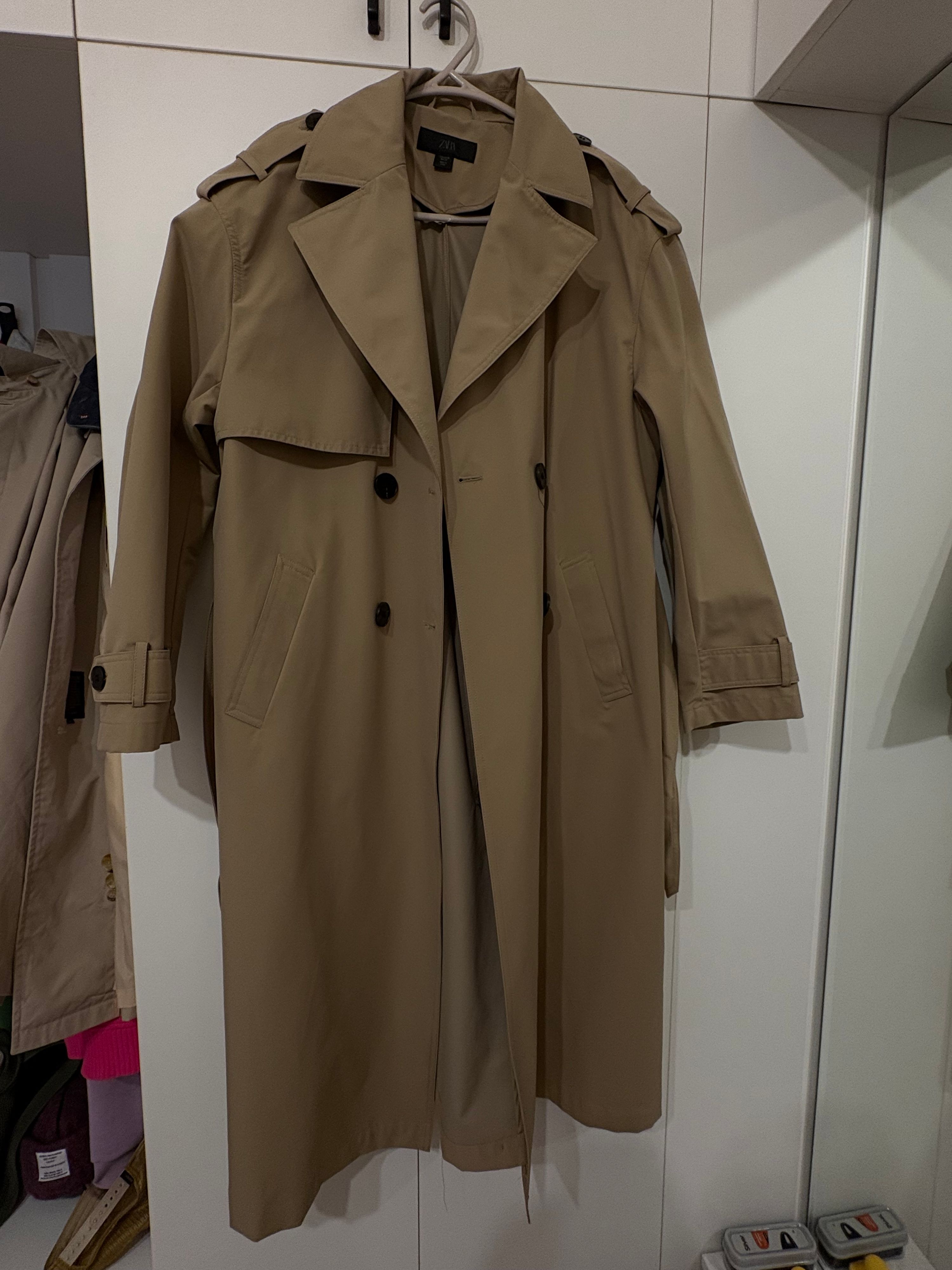 🧥 Classic beige Zara trench coat for sale