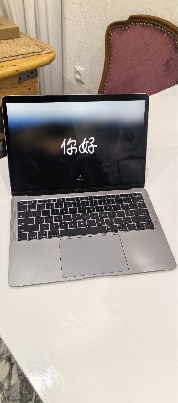 Ноутбук Apple MacBook Air Retina 13″ 2018, 8/128 ГБ