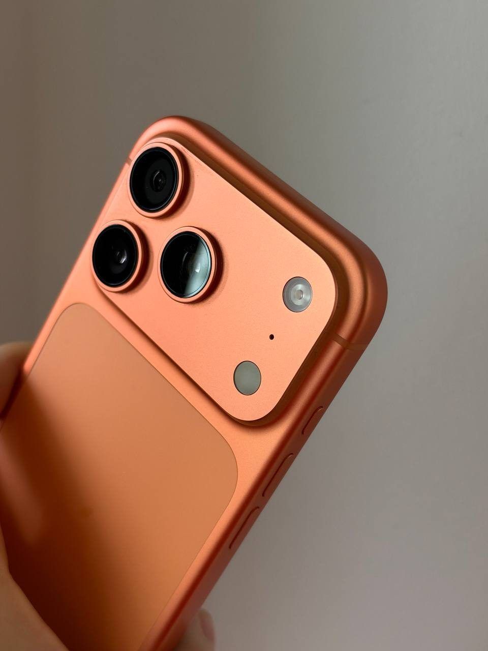 Смартфон Apple Iphone 17 pro