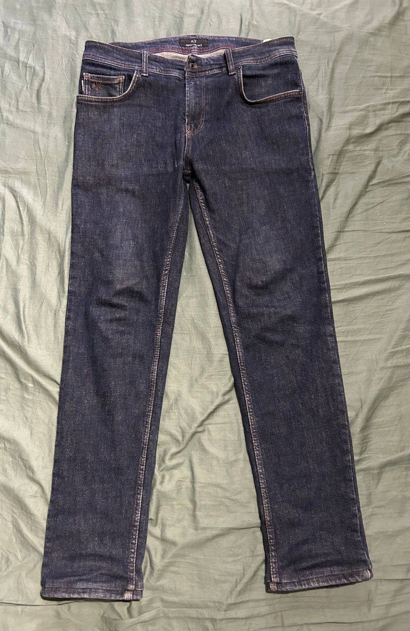 Джинсы Armani