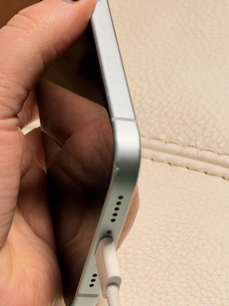 Смартфон Apple iPhone 15, 89%