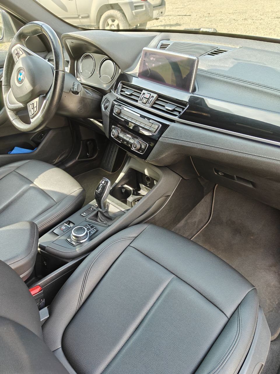 Автомобиль BMW X1 xDrive, 2019
