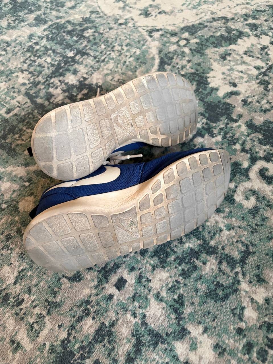 Кроссовки Nike roshe run, размер 38