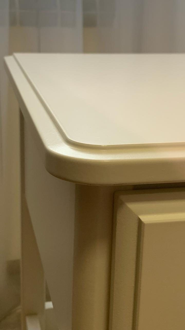 Прикроватный столик IKEA Tyssedal