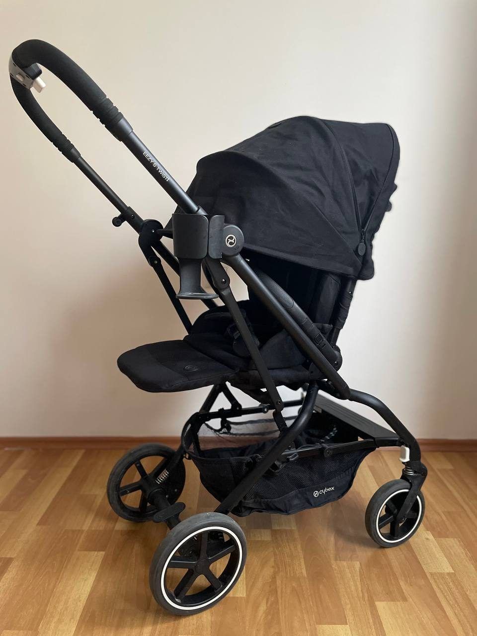 Прогулочная коляска Cybex Eezy S Twist 2+
