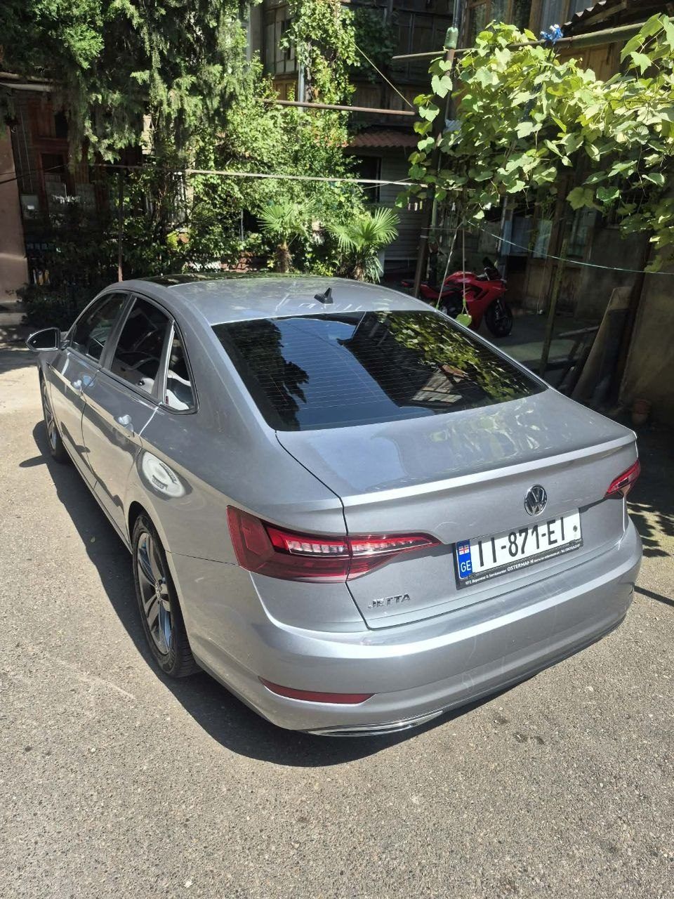 Автомобиль Volkswagen R-Line, 2020