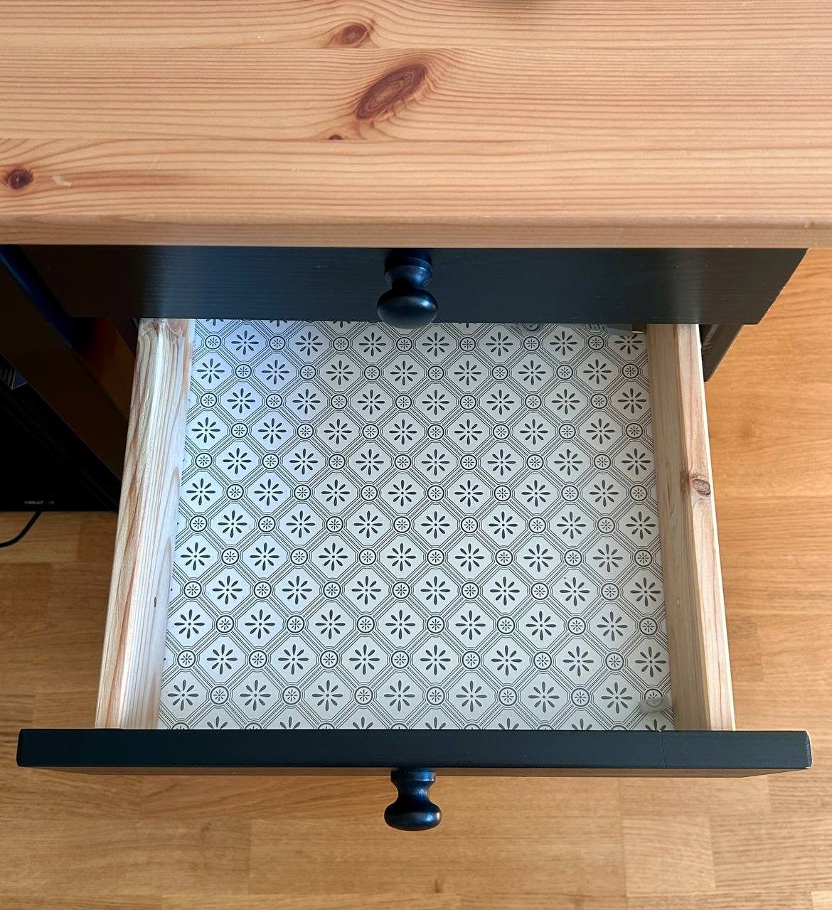 Стол IKEA, 140x70 см