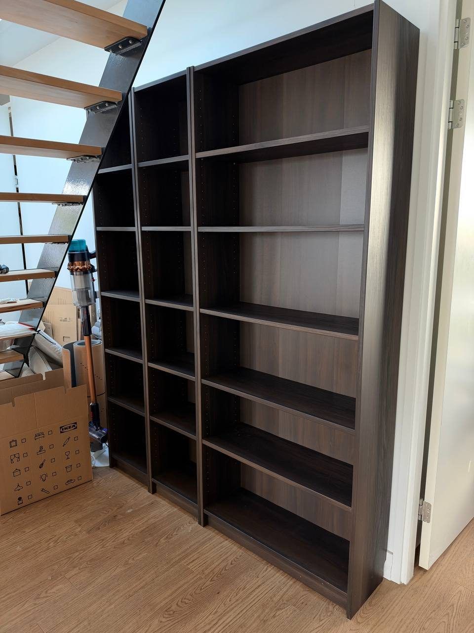 Книжный шкаф IKEA Billy, три секции