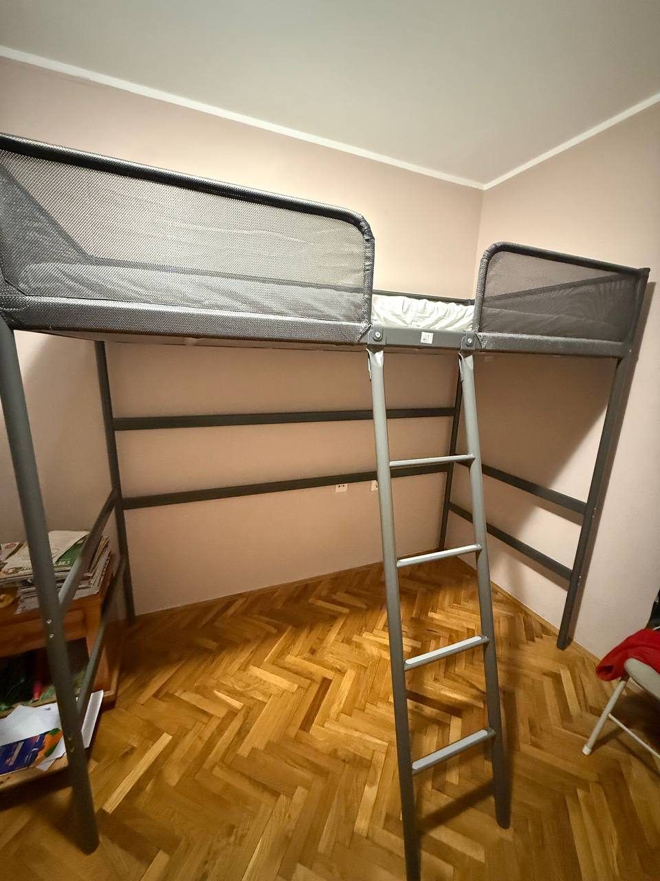 Детская двухэтажная кровать Икея