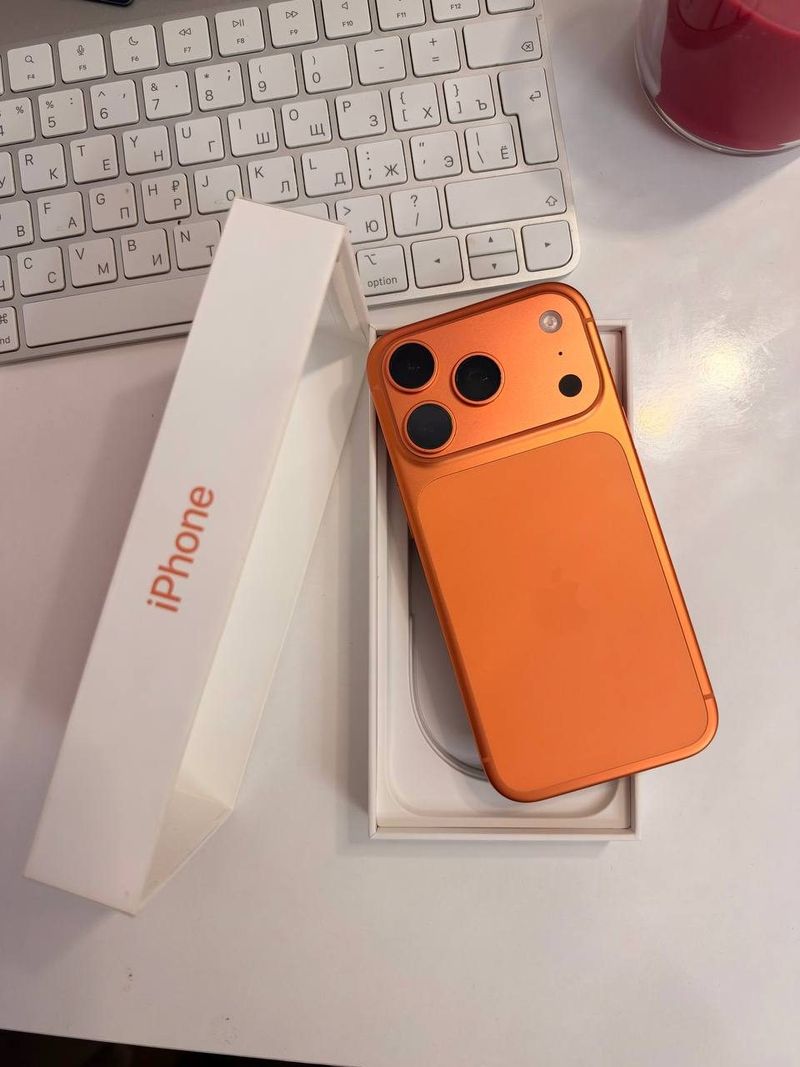 Смартфон iPhone 17 Pro, 256 ГБ