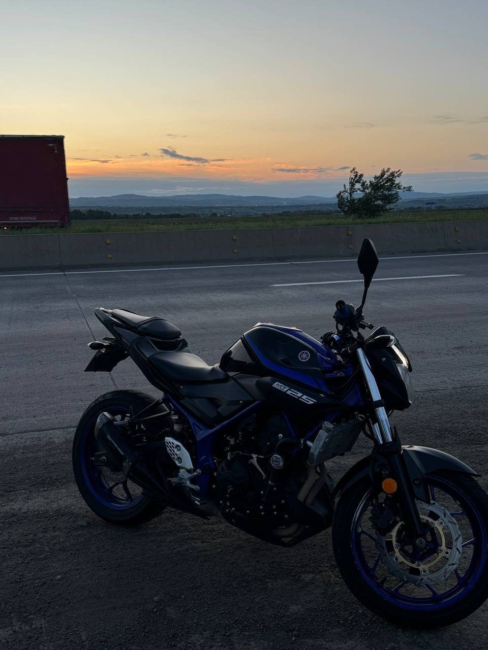 Мотоцикл Yamaha MT-25, 2018 год