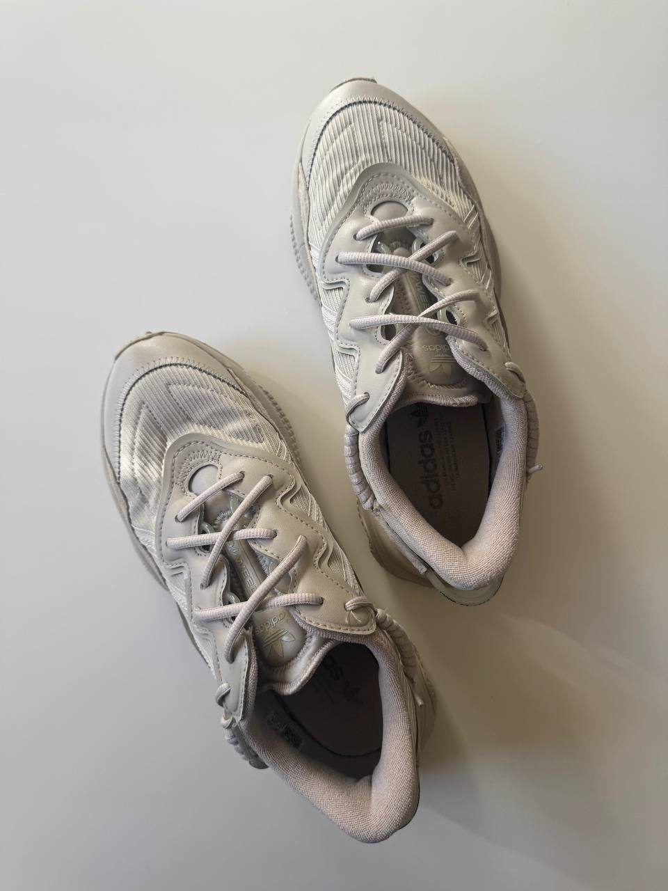 Кроссовки Adidas Ozweego, размер 42