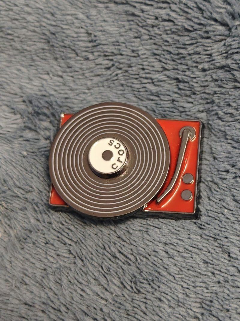 Джиббитс Crocs Spinning Record Player, металл