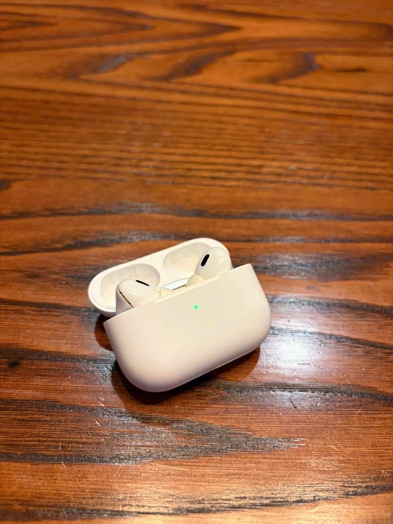 Наушники Apple AirPods Pro 2, Lightning