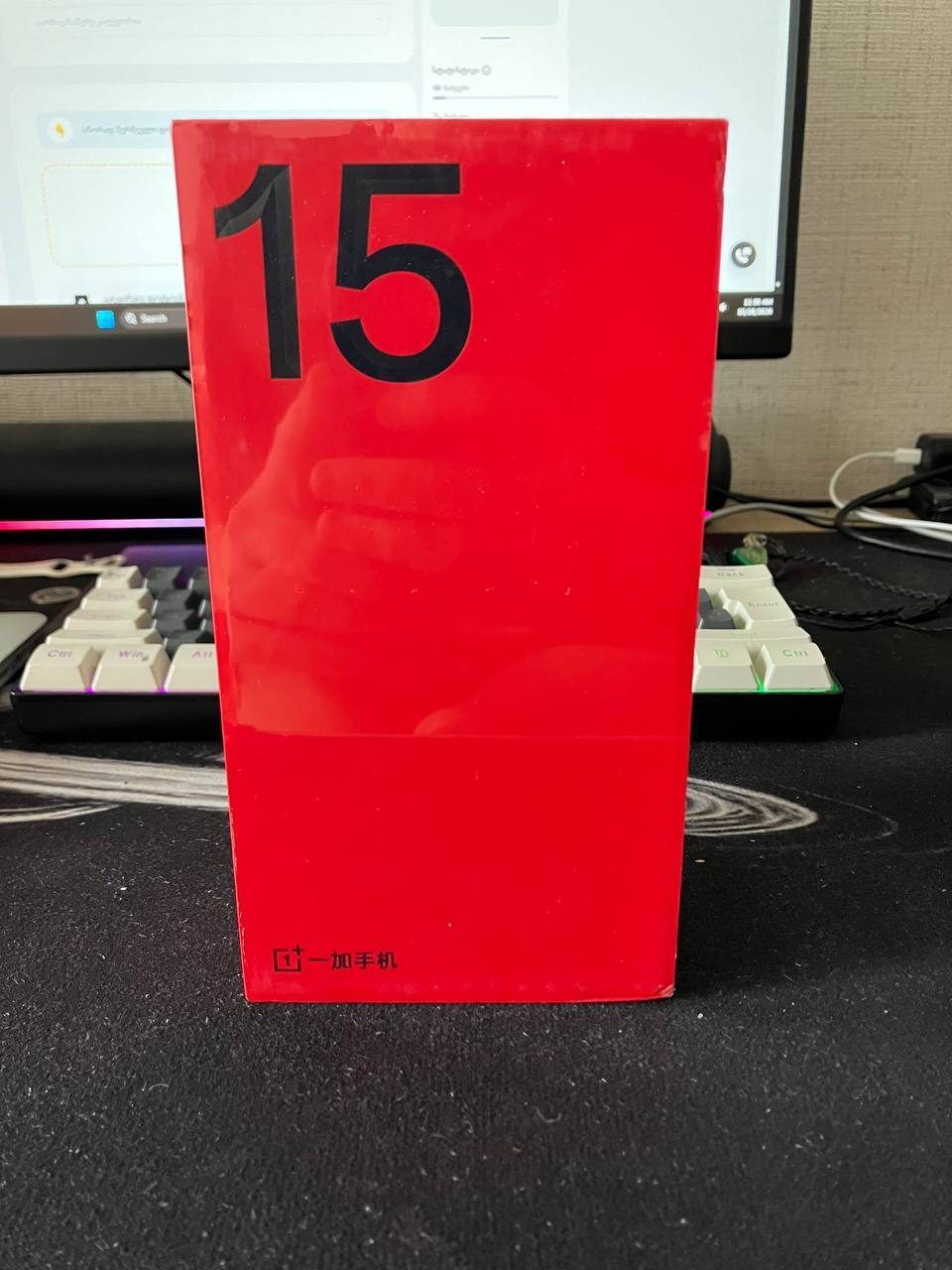Смартфон OnePlus 15, 12/256
