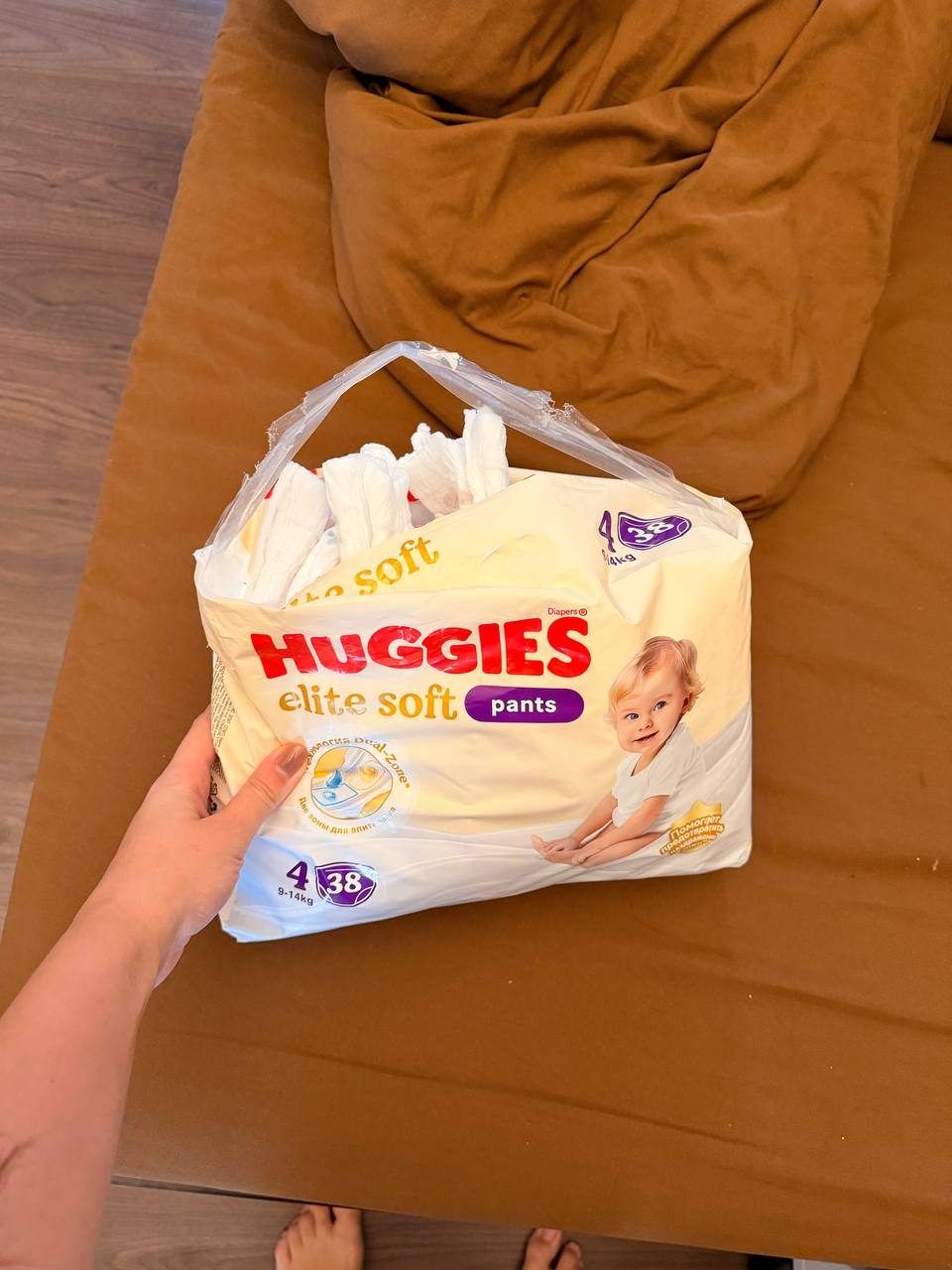 Детские подгузники Merries и Huggies, размер 9-14 кг
