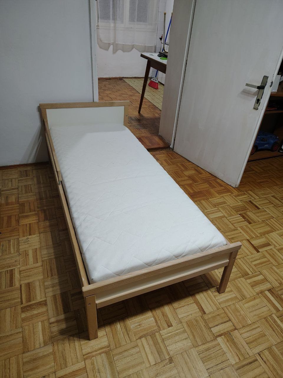 Кровать, 160х70 см