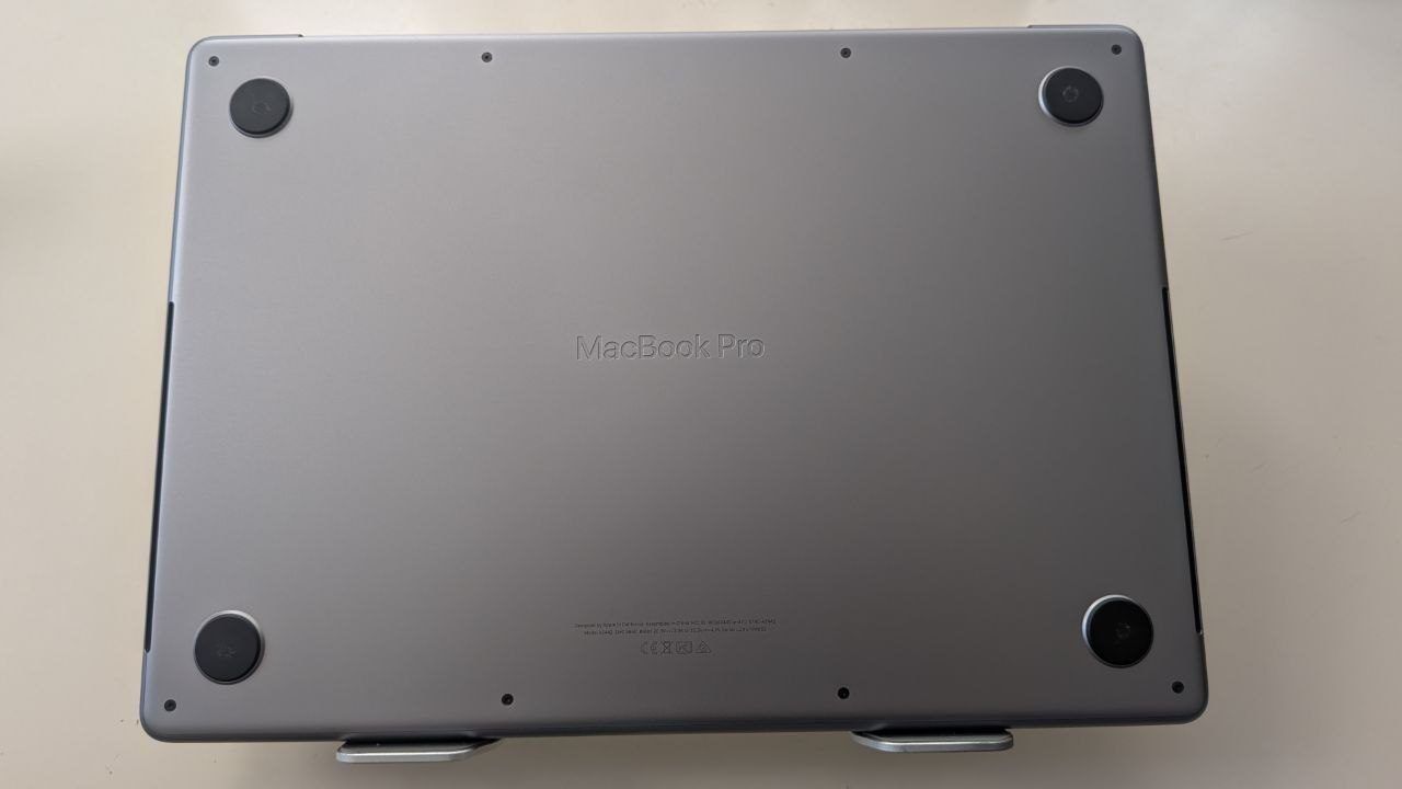 Ноутбук Apple MacBook m1 pro
