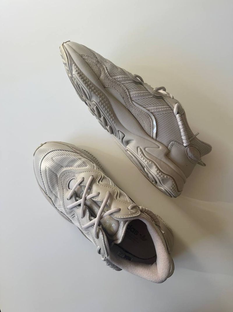 Кроссовки Adidas Ozweego, размер 42
