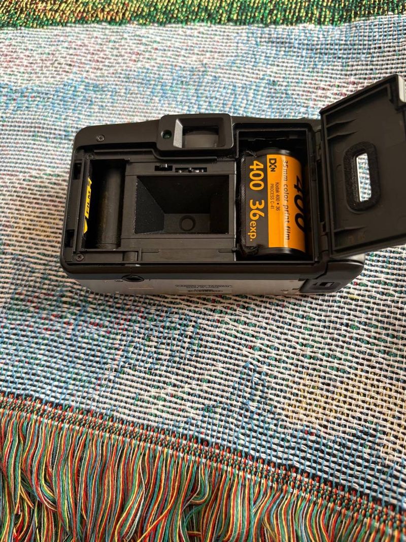 Пленочный фотоаппарат Canon Prima BF-800, с чехлом