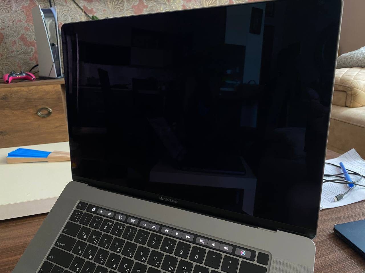 Ноутбук Apple MacBook Pro 16" 2019, 500 GB SSD
