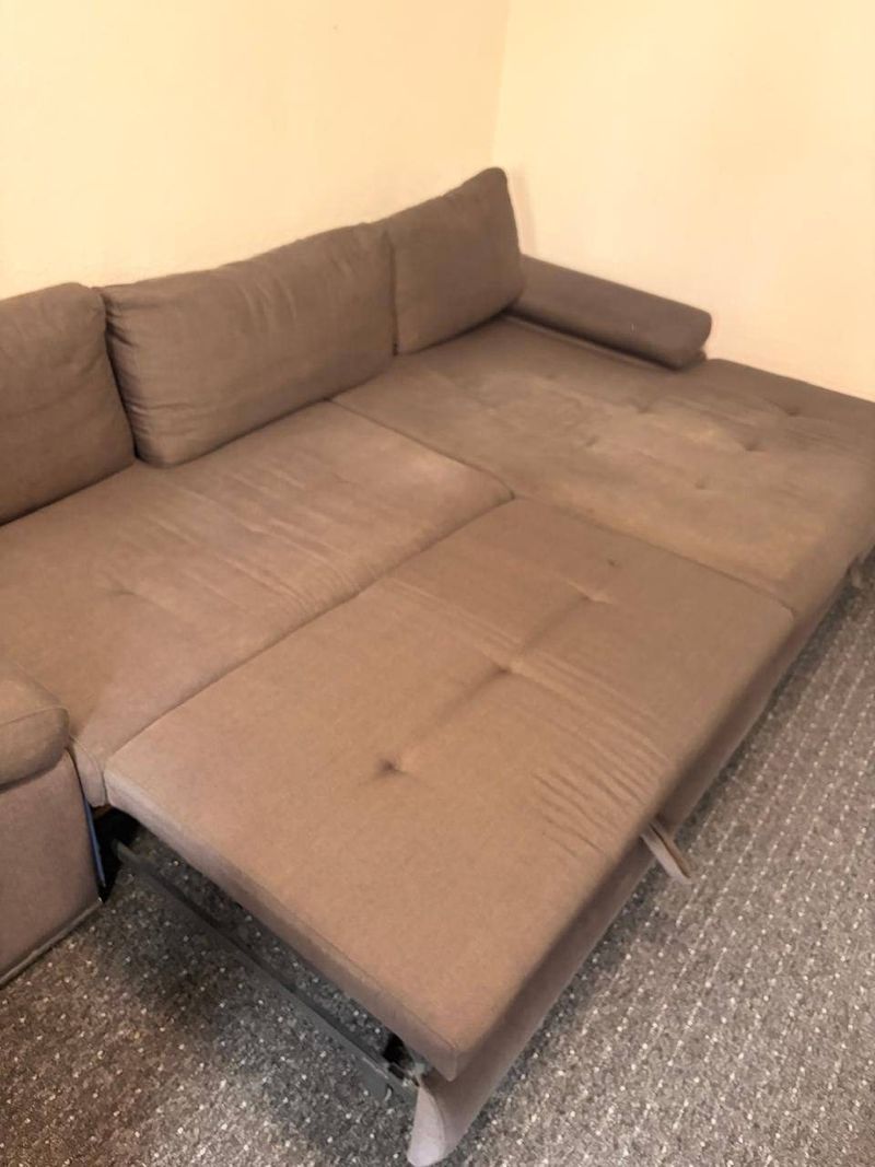 Couch, 285×170 см