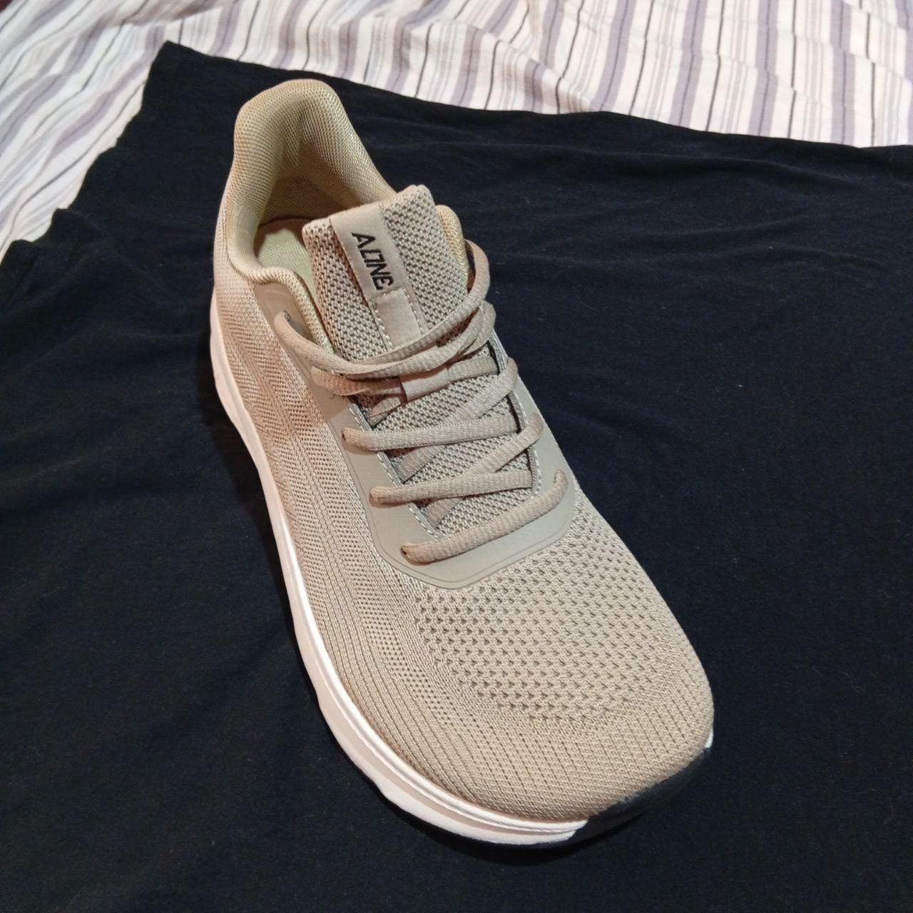 Кроссовки, размер 41.5-42