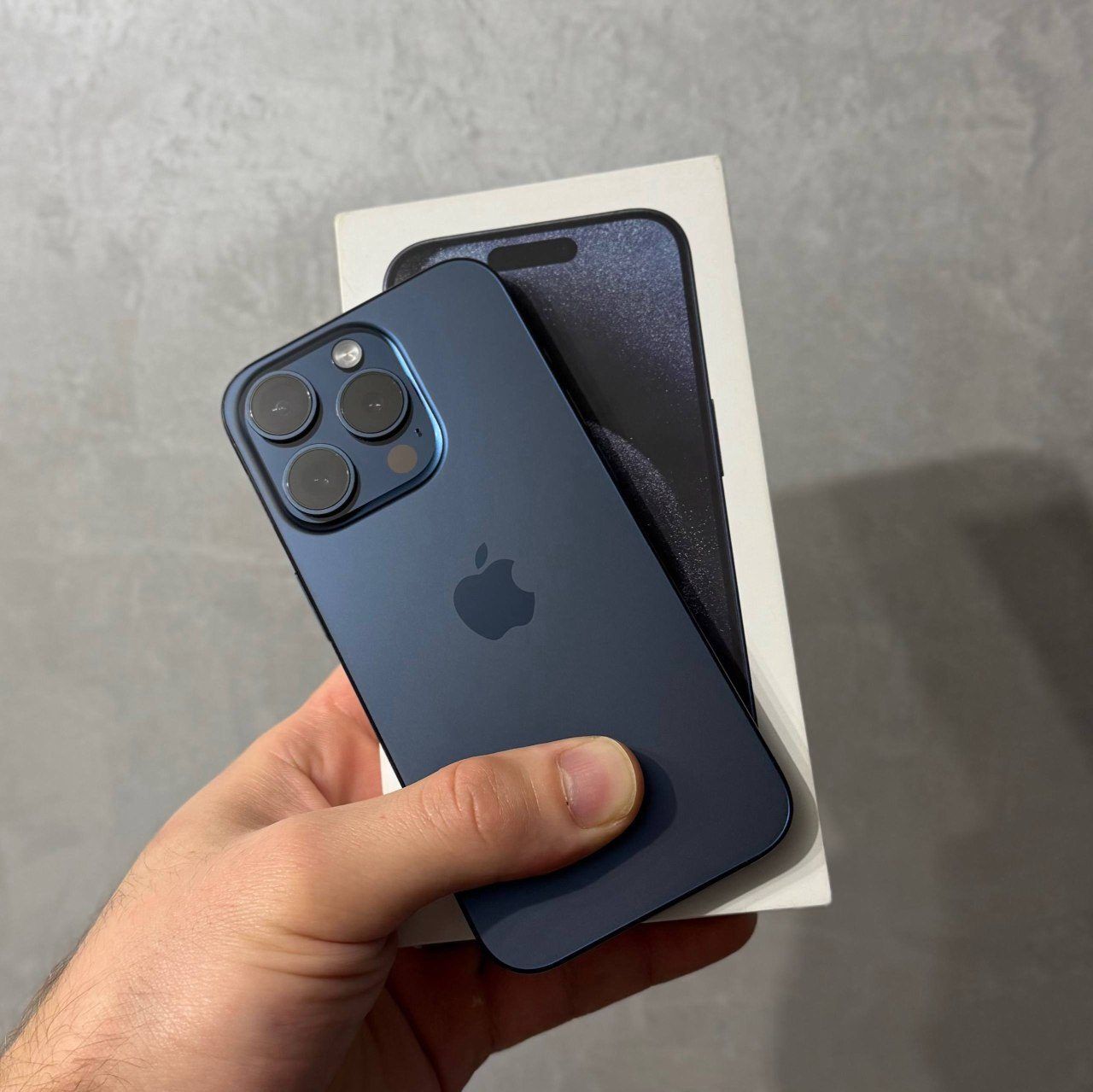 Смартфон iPhone 15 Pro, 256 ГБ