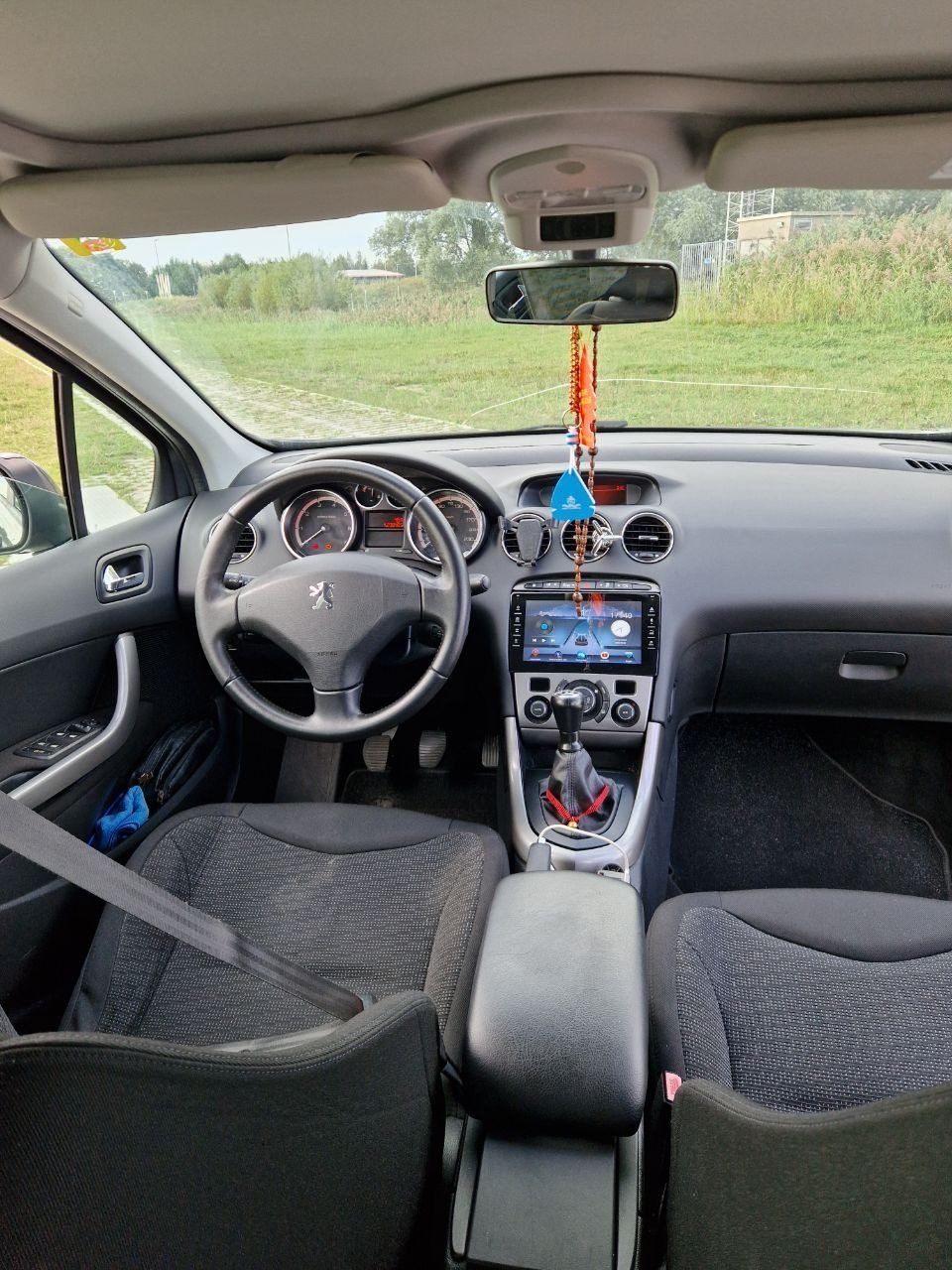 Автомобиль, 1.6 бензин 2009 год