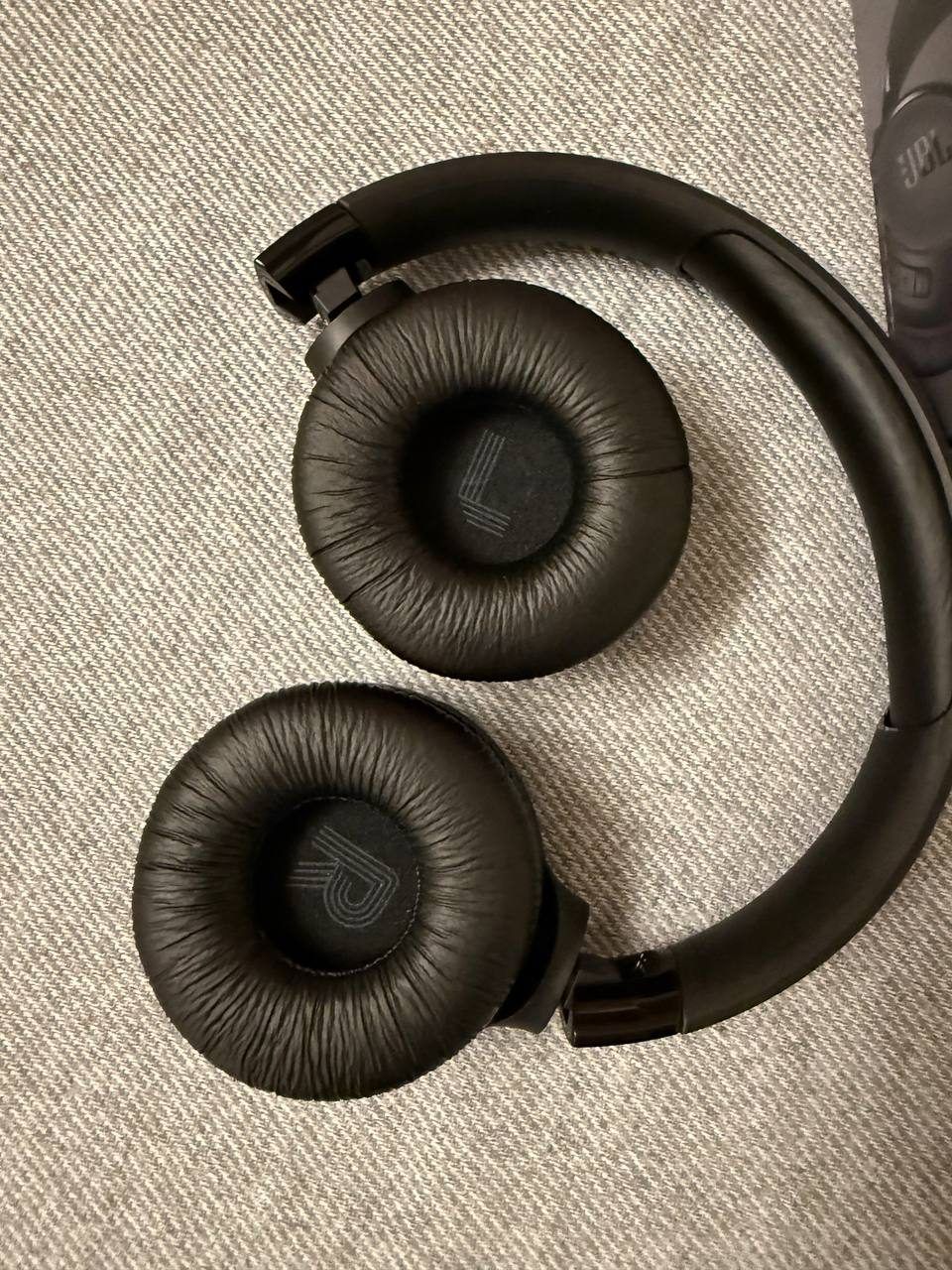 Беспроводные наушники JBL Tune 520BT