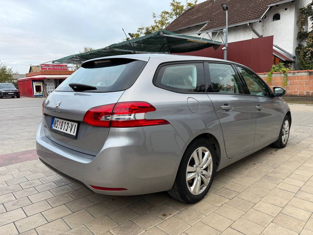 Автомобиль Peugeot 308, 1.6 HDi