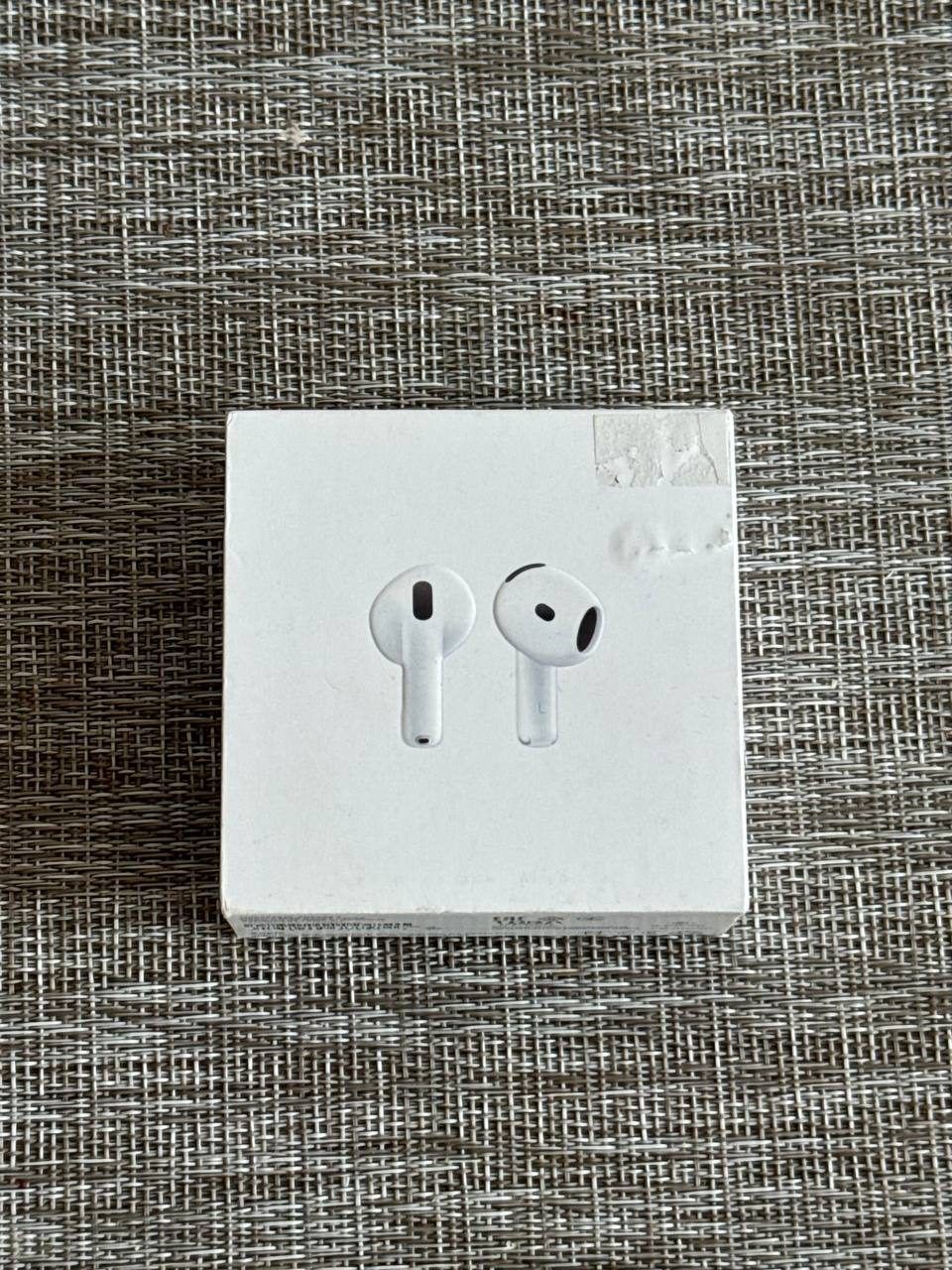 Наушники Apple AirPods 4, без шумоподавления