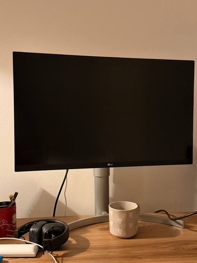 Монитор LG 27UL650-W, 27"