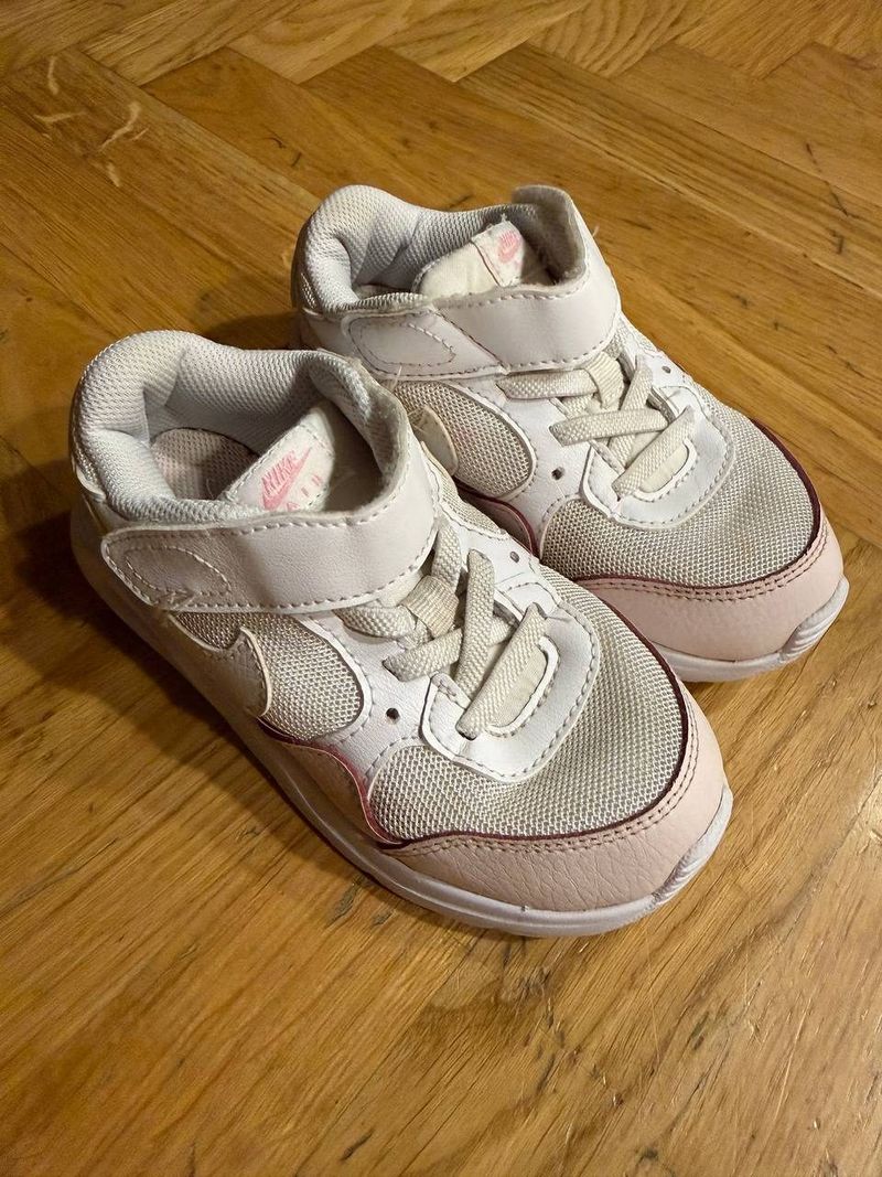 Кроссовки Nike, размер 27