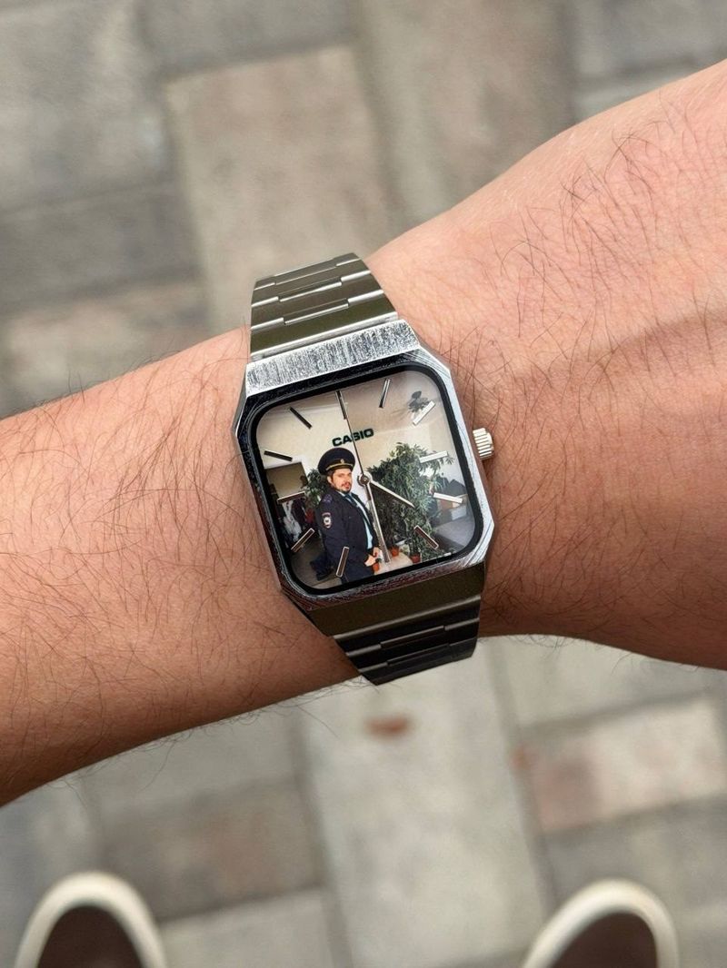 Часы Casio кастом с Пашей Техником, новые