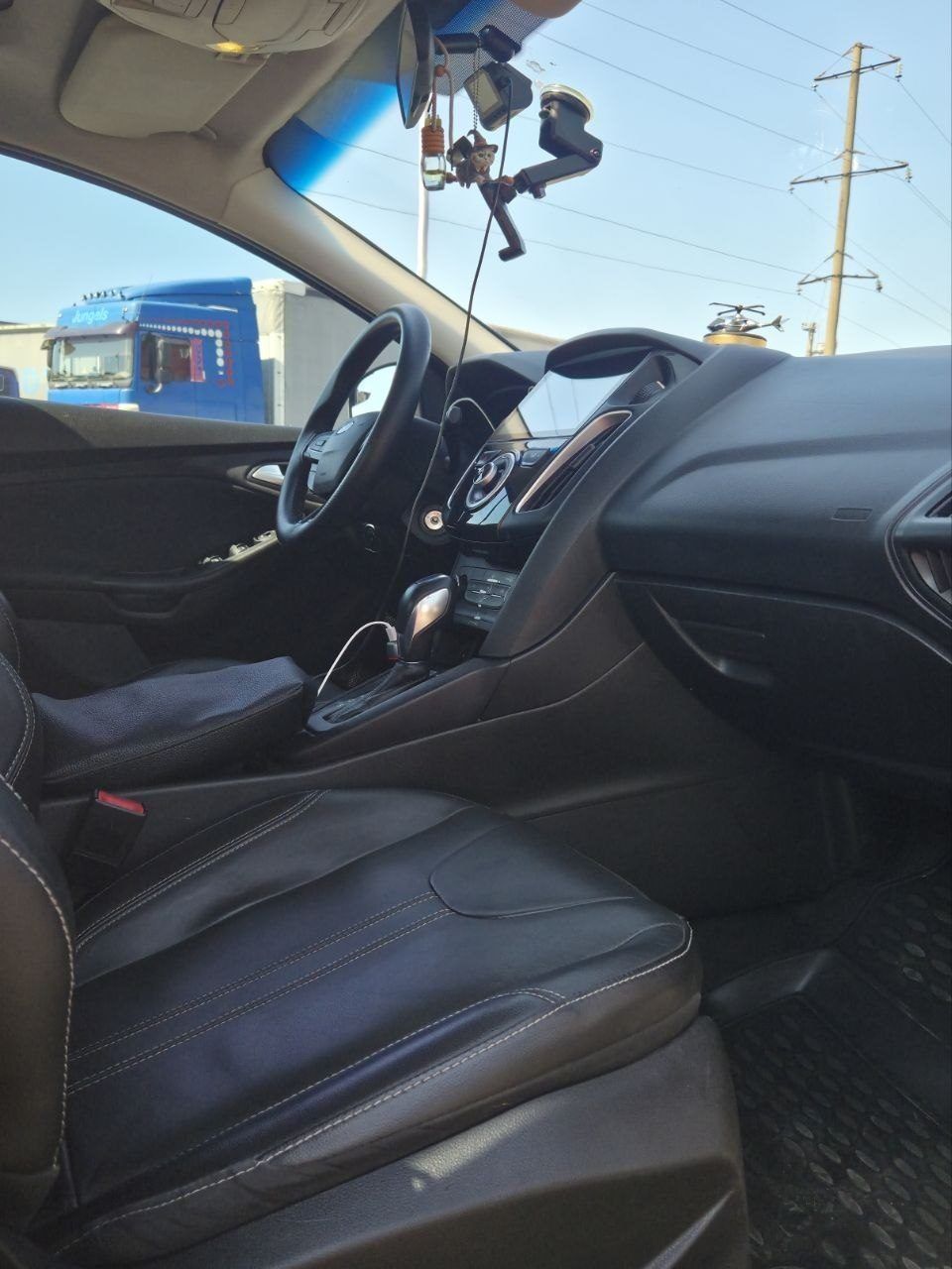Автомобиль Ford Focus, 2015 г