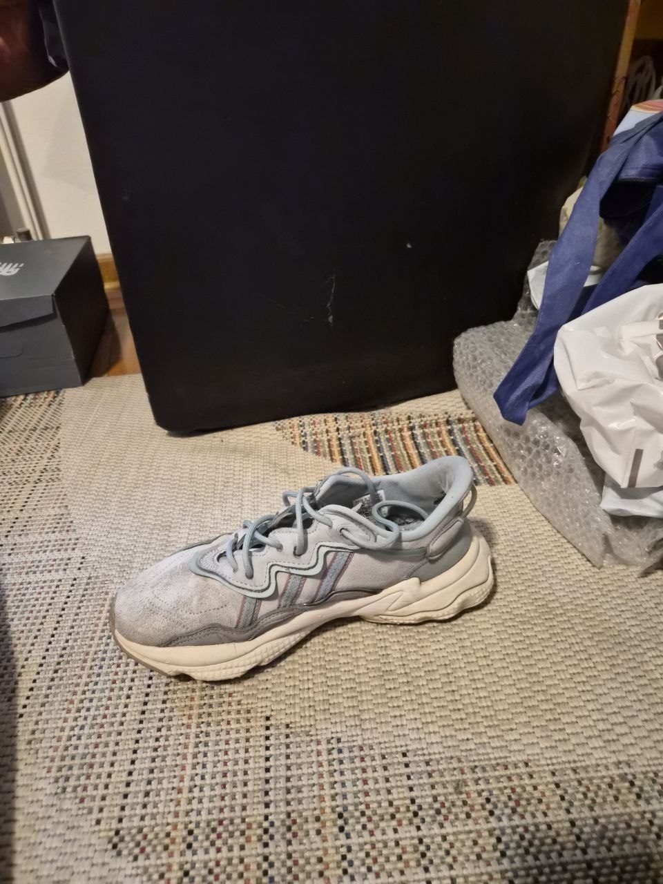 Кроссовки Adidas Ozweego, размер 39 1/3
