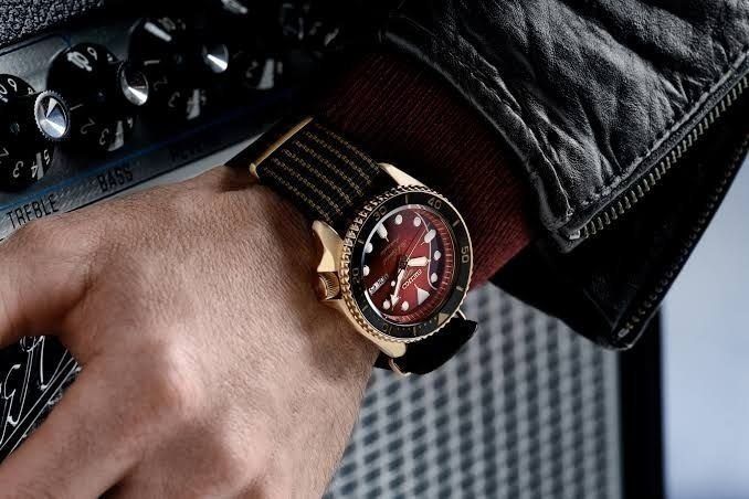 Часы Seiko BRIAN MAY RED SPECIAL Limited Edition